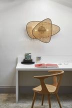 Lampadario in rattan e bambù dal design moderno