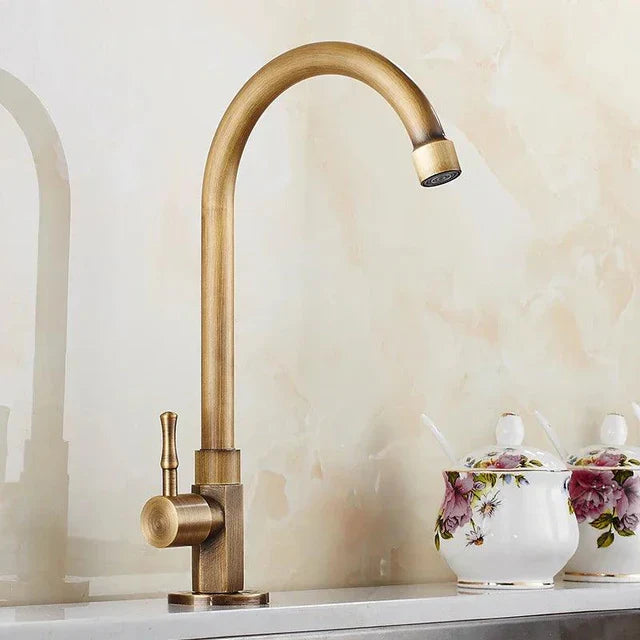 SwanFlow - rubinetto da cucina in ottone anticato con elegante design a collo di cigno