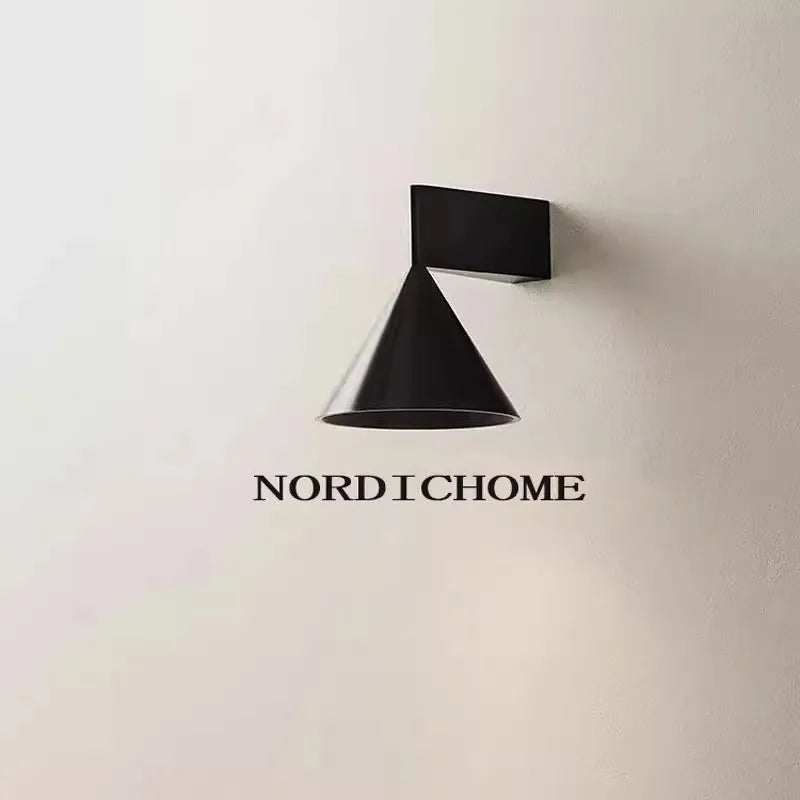 LumoCone Lampada da Parete Minimalista Italiana
