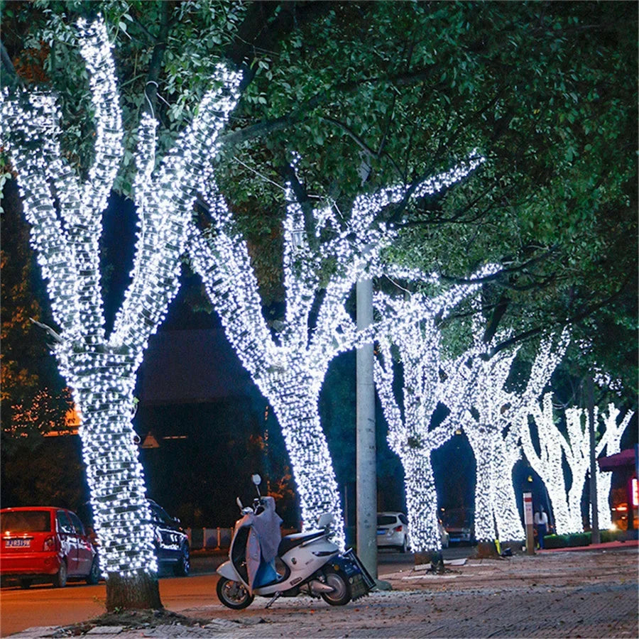 LumiFest Illuminazione Natalizia LED – 10M / 50M / 100M