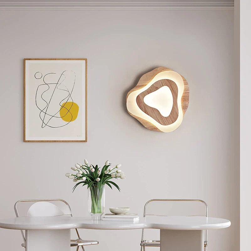 Lampadario LED in legno scandinavo chic