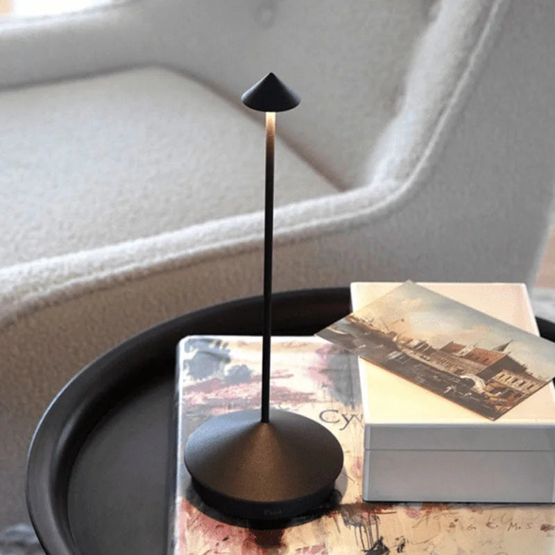 LumaTouch – Lampada da Tavolo LED Ricaricabile con Dimming Continuo