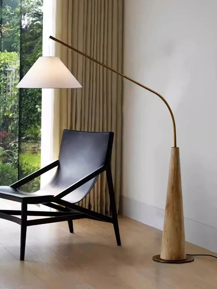 LumiArc – Lampada da terra in legno di lusso con paralume in tessuto