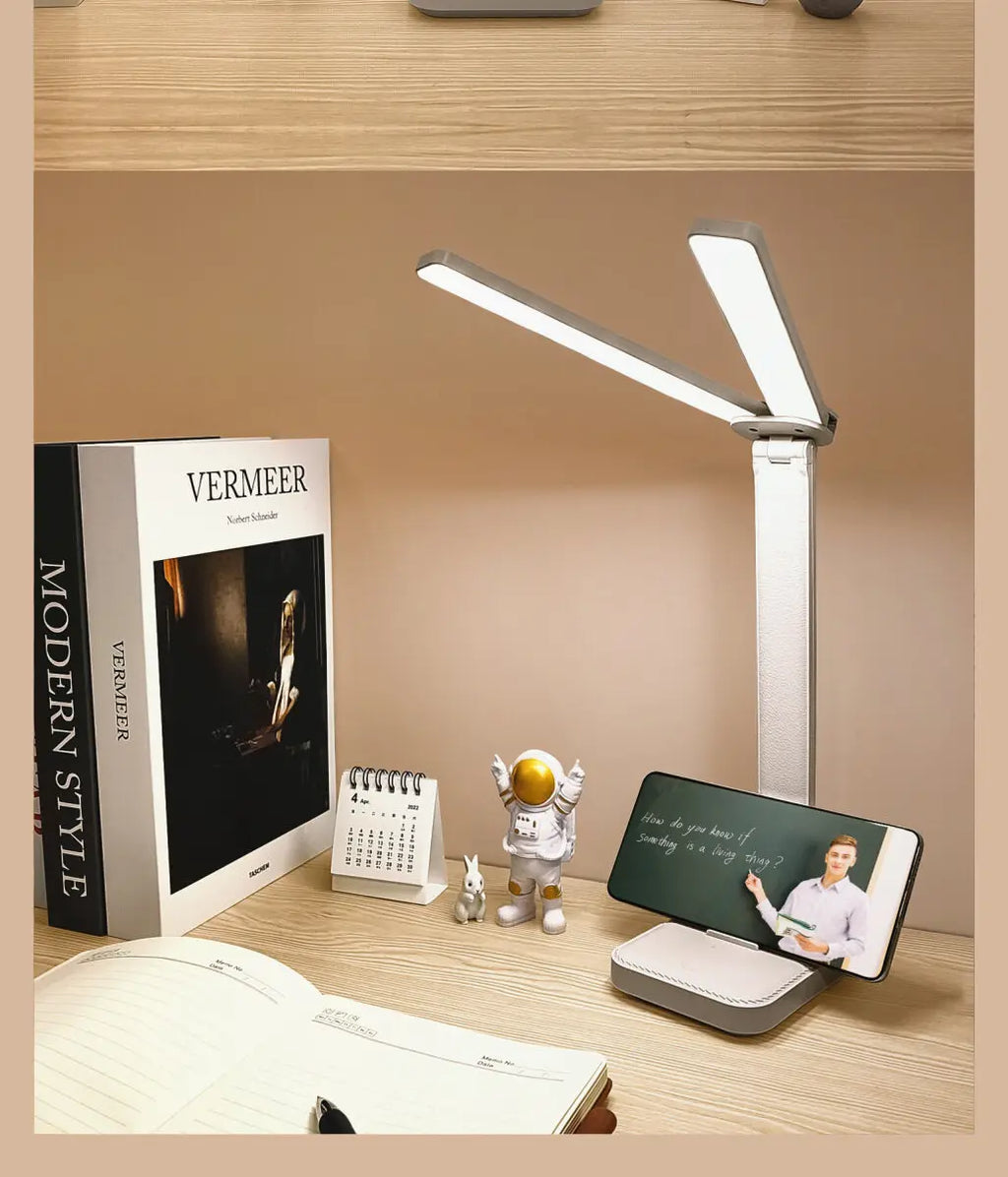LumoFlex – Lampada da scrivania LED ricaricabile con controllo touch e design pieghevole