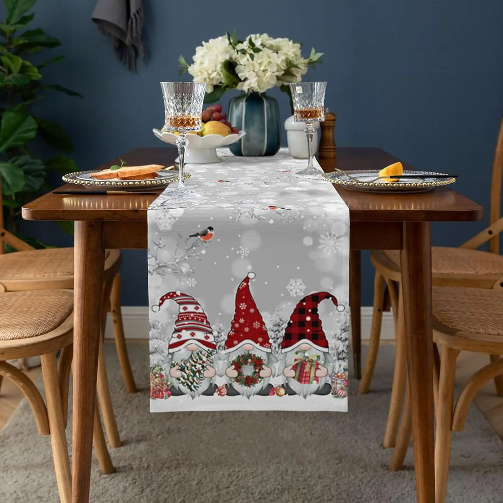 Tovagliolo di Natale con Gnomi di Neve – Decorazione Natalizia in Lino di Lusso