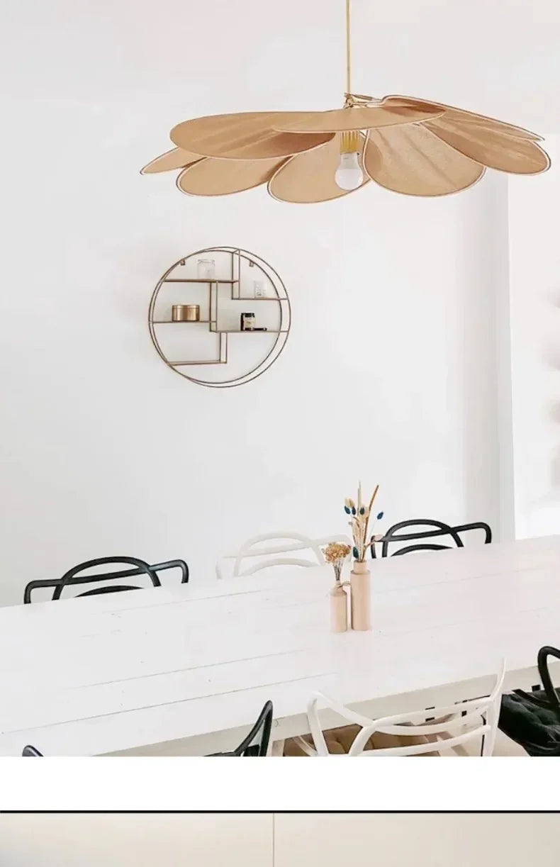 LumaFlora Petal Light – Lampada a Sospensione in Tessuto Artistico con Petali Colorati