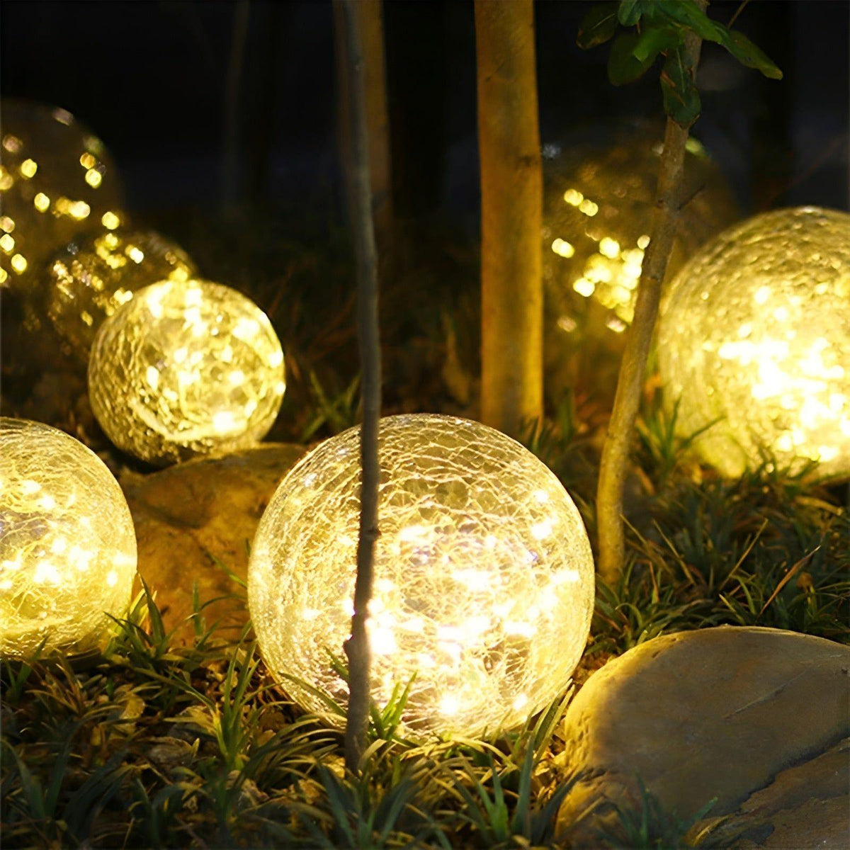 GardenGlimmer Light - Lampada da Giardino Solare a LED Impermeabile per Esterni