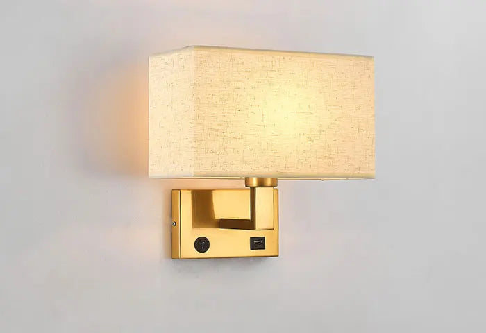 Lampada da Parete Moderna con Paralume in Tessuto
