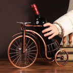 PedalPress - Vino Vintage Supporto con Bicicletta a Tre Ruote e Portabicchieri