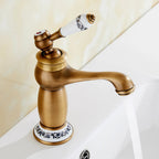 AntiqueFlow – Rubinetto da pavimento classico con design retro e controllo a leva singola