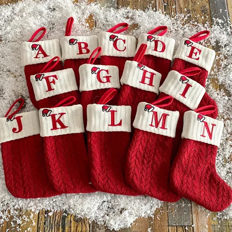 Calza di Natale con Iniziale – Calza di Natale Personalizzata per Decorazioni Natalizie