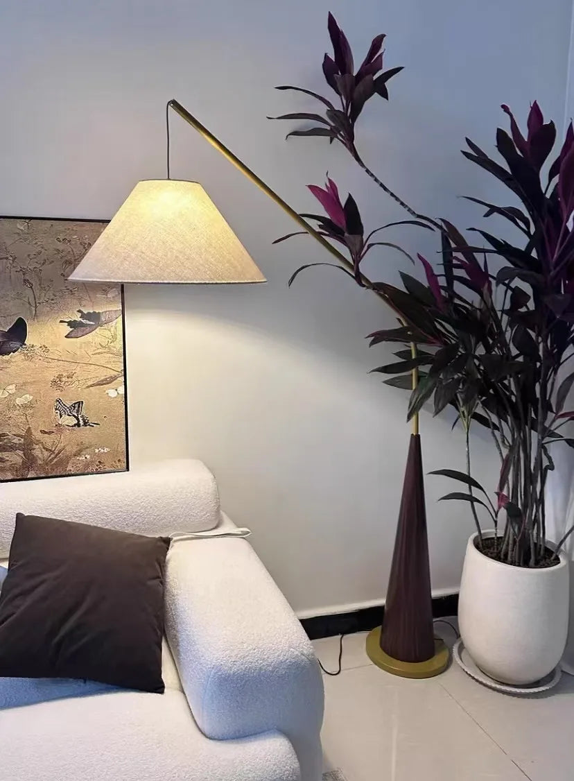 LumiArc – Lampada da terra in legno di lusso con paralume in tessuto