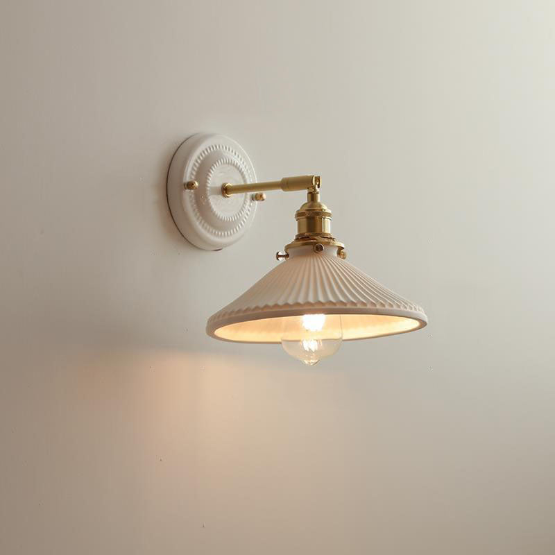 Applique da parete in ceramica vintage tradizionale rotonda in ottone con 1 luce per soggiorno