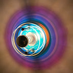 Applique da parete a forma di disco volante in ferro e acrilico colorato contemporaneo per sala di intrattenimento con 1 luce