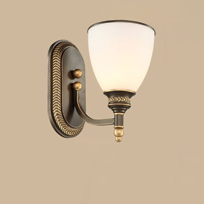 Applique a muro in vetro rotondo vintage tradizionale in ferro 1/2 luce per camera da letto
