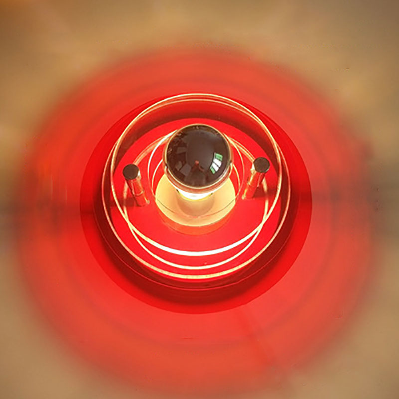 Applique da parete a forma di disco volante in ferro e acrilico colorato contemporaneo per sala di intrattenimento con 1 luce