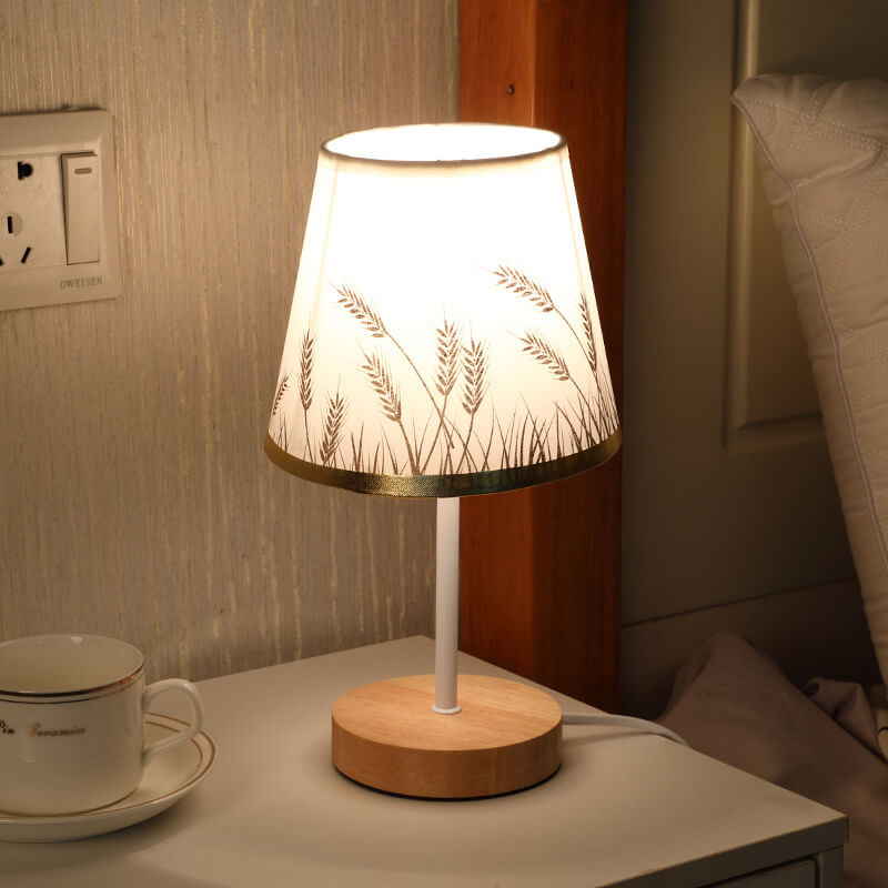 Lampada da Tavolo LED a Cono in Tessuto di Legno Massello Nordico Contemporaneo per Soggiorno e Camera da Letto