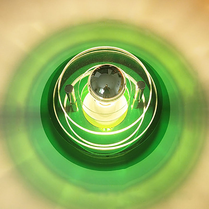 Applique da parete a forma di disco volante in ferro e acrilico colorato contemporaneo per sala di intrattenimento con 1 luce