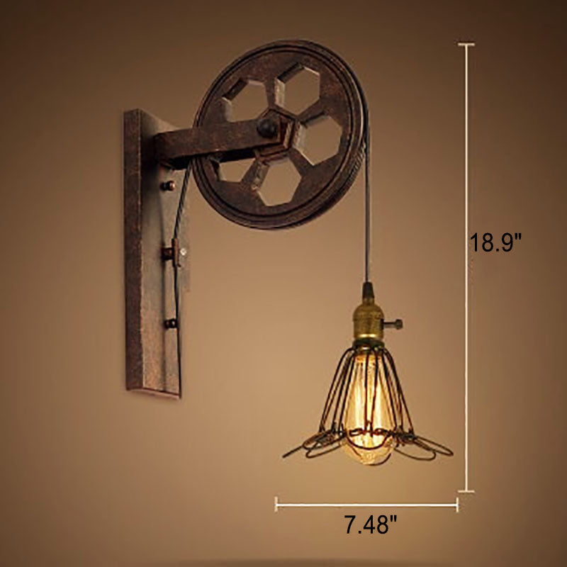 Applique da parete in ferro e legno vintage tradizionale con pulleys a 1 luce