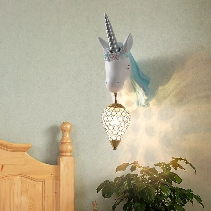 TranquilGlow - Elegante lampada da parete a forma di unicorno per un'atmosfera rilassante
