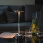 Luminous | Elegante lampada da tavolo