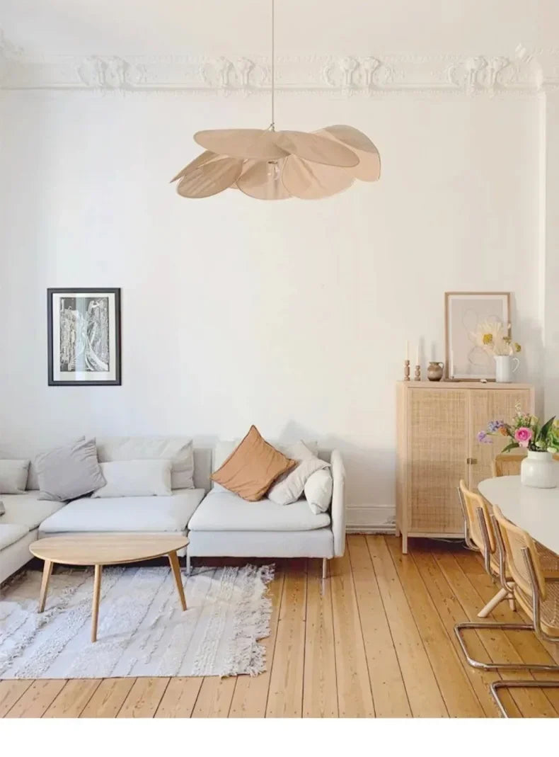 LumaFlora Petal Light – Lampada a Sospensione in Tessuto Artistico con Petali Colorati