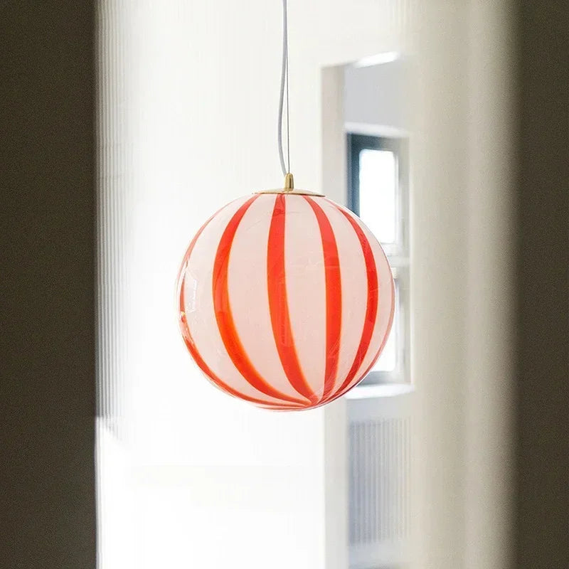 Lampada a Sospensione con Sfera di Vetro Colorata