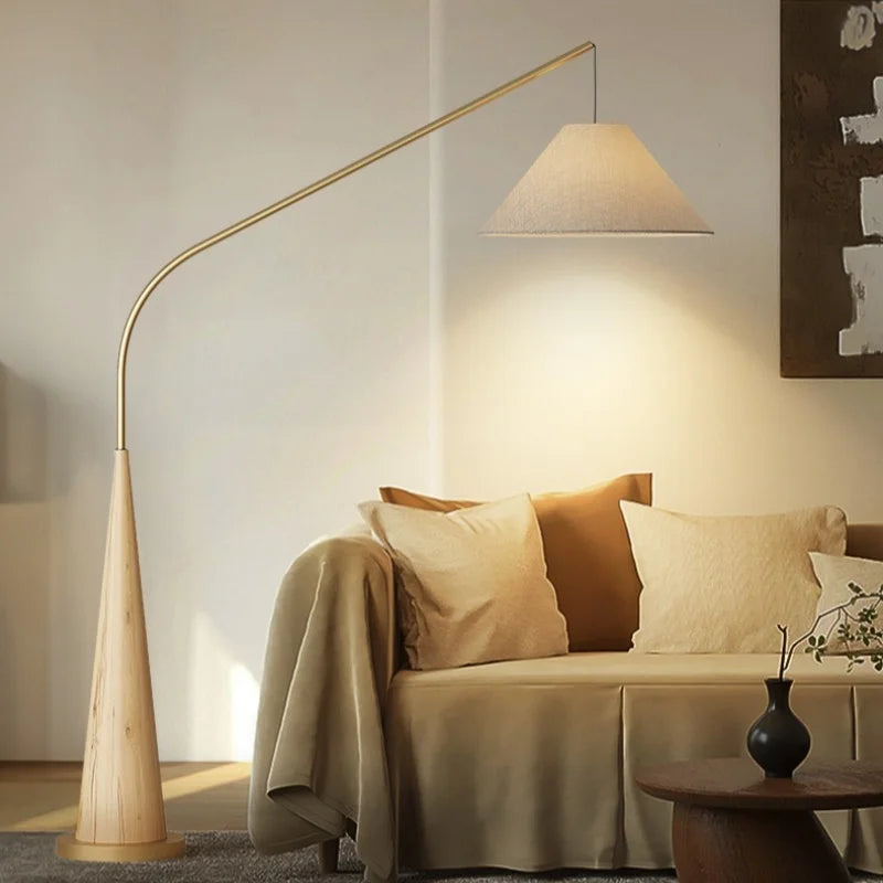 LumiArc – Lampada da terra in legno di lusso con paralume in tessuto