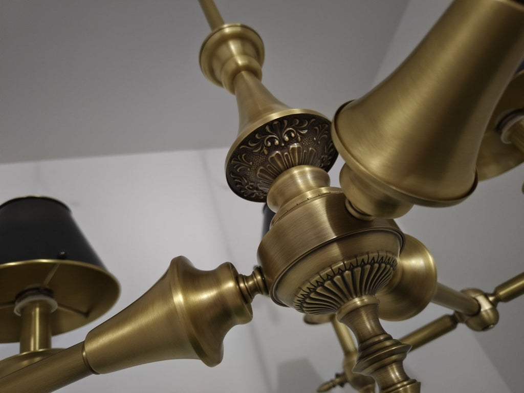 Candelabro in Ottone a Più Bracci