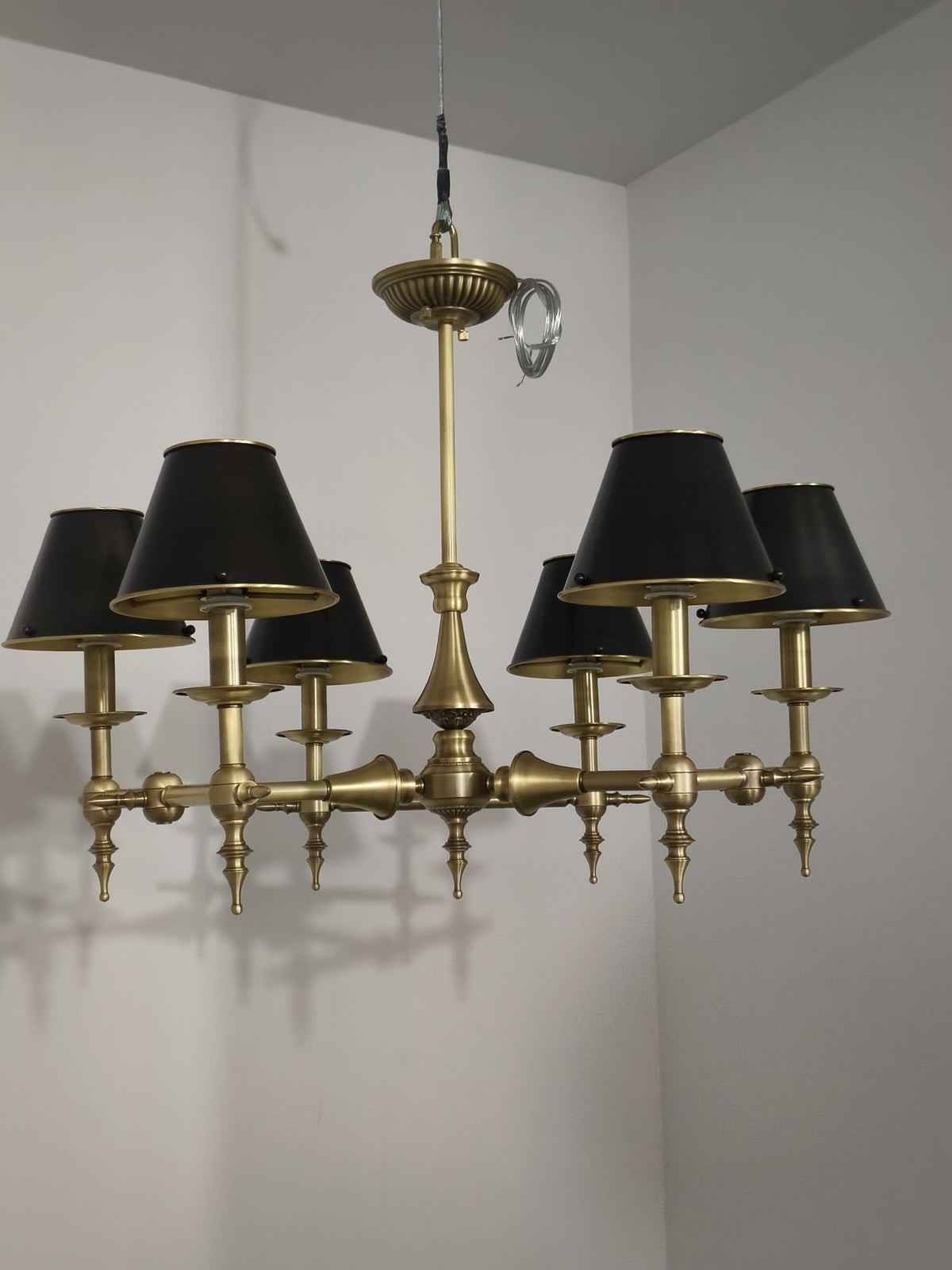 Candelabro in Ottone a Più Bracci