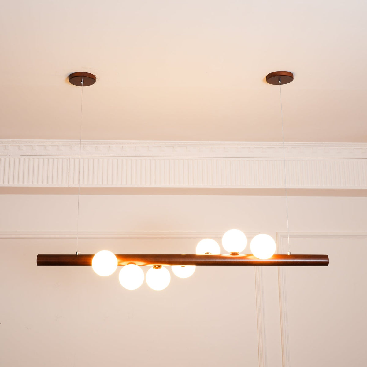 Lampada a sospensione in legno scandinavo