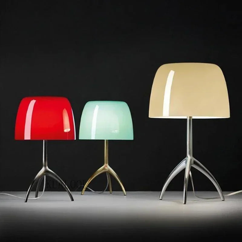 LumiereGlow Bauhaus Lampada da Tavolo a Tre Piedi