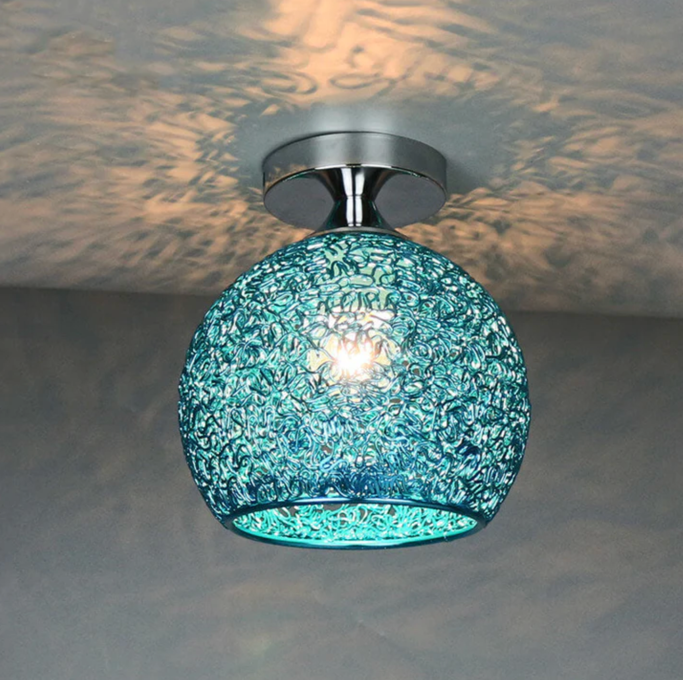 Lampada da soffitto a globo in metallo moderna