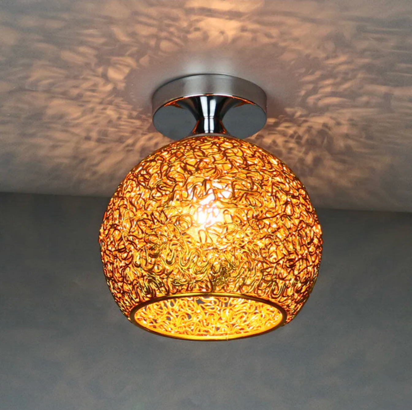 Lampada da soffitto a globo in metallo moderna