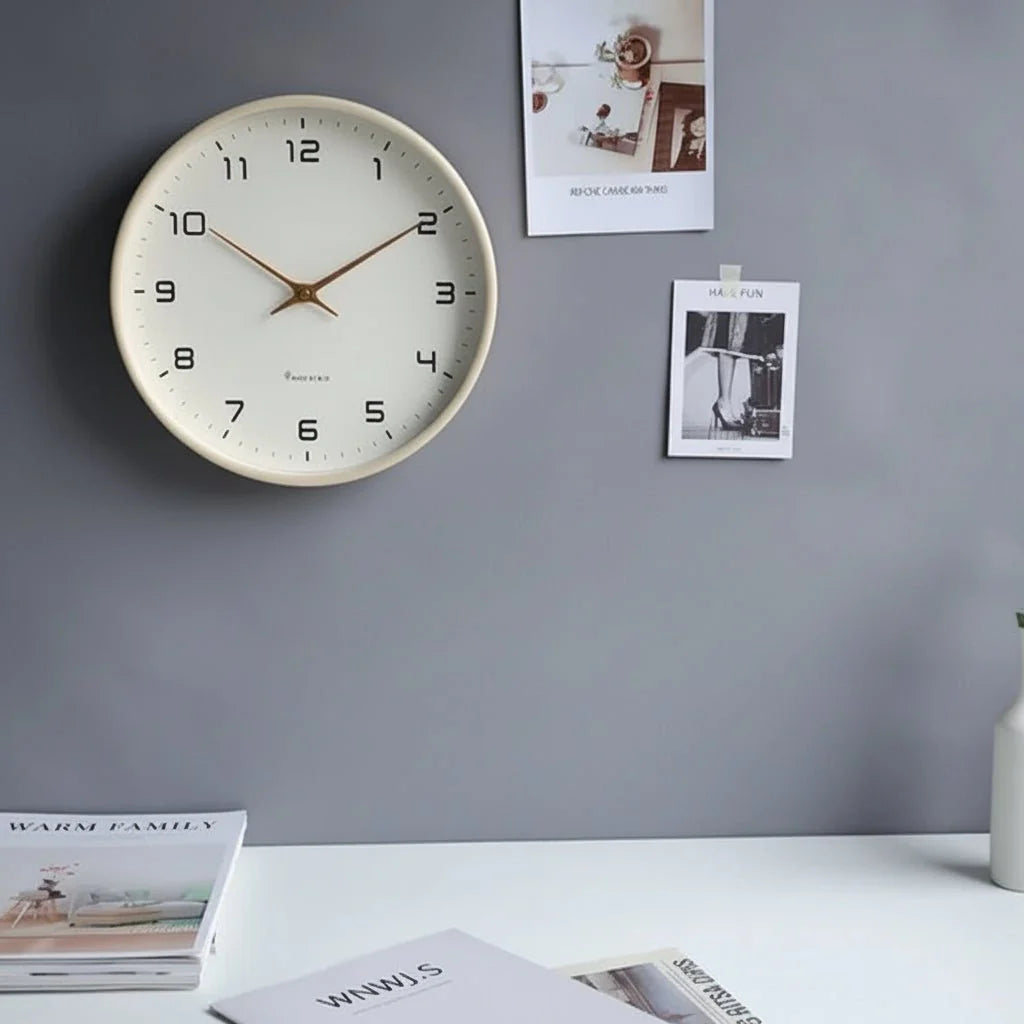 Orologio da parete in legno Claryo Design minimalista