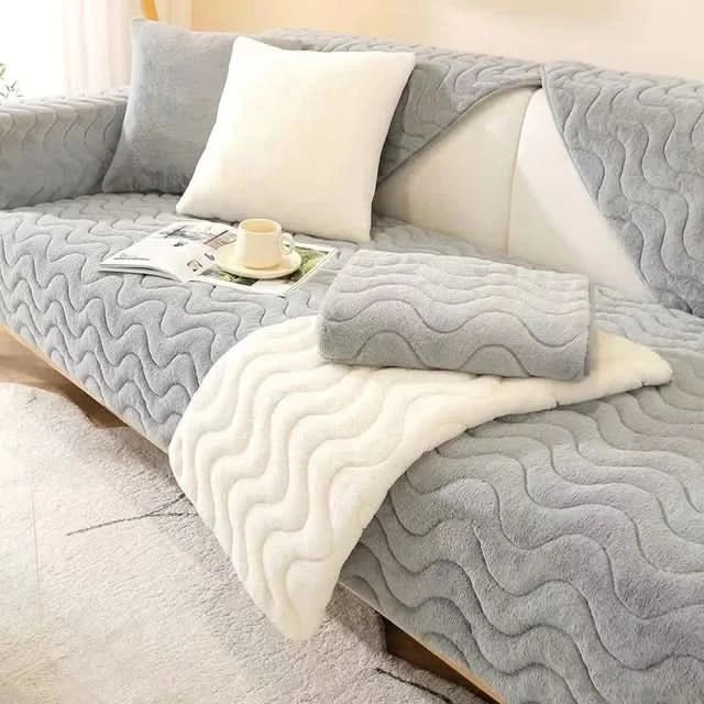 SnugShield - Copertura per Divano Impermeabile e Antiscivolo per il Massimo Comfort e Protezione