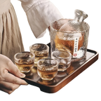 Set di Vetro Giapponese – Elegante Set per Sake e Whisky | Perfetto per Bar e Casa