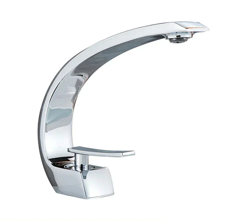 Rubinetto Elegante per Bagno – Design Lussuoso per il Tuo Bagno