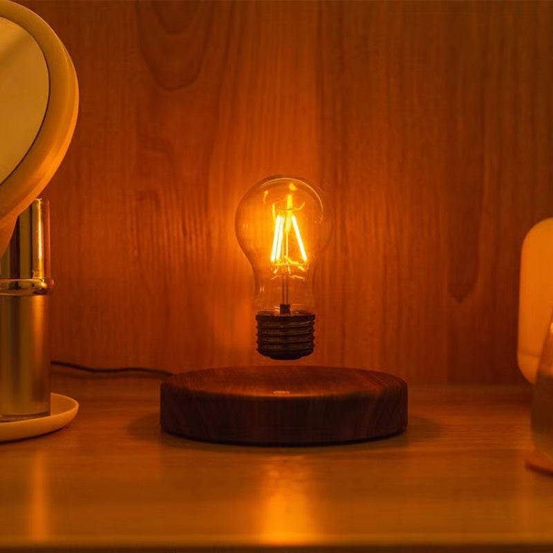 BulbGlow - Lampada elegante con lampadina flottante per un arredamento unico