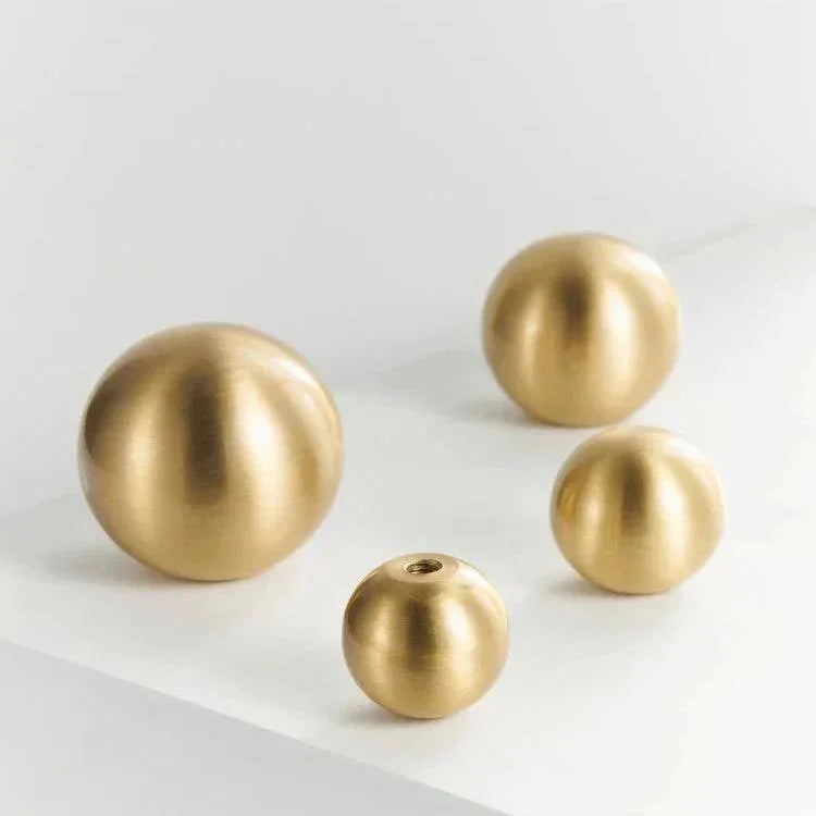 Manopole Rotonde in Ottone Ingrid