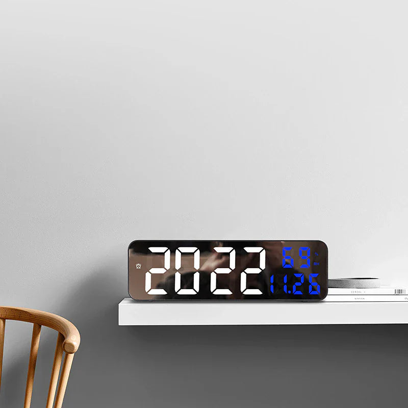 TimeSense - Orologio LED intelligente da parete con monitoraggio climatico