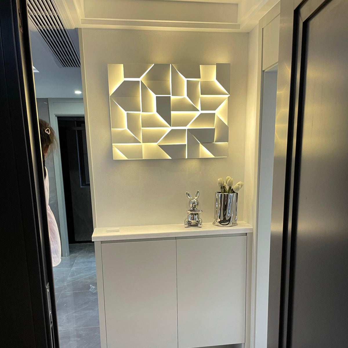 Applique Grand Sconce Shadows