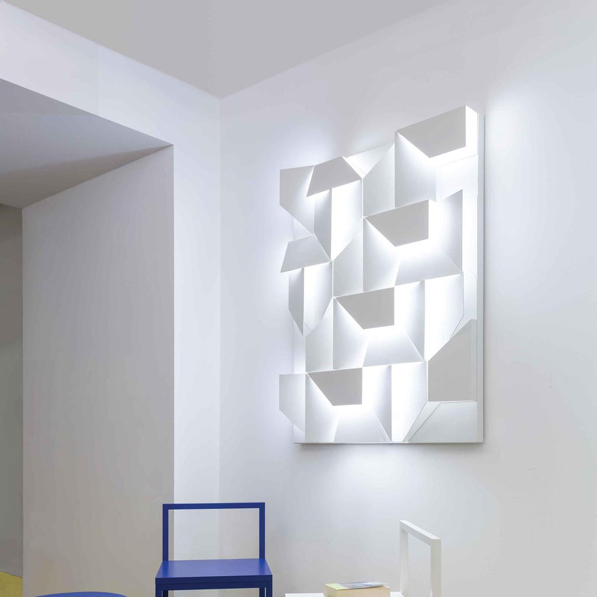 Applique Grand Sconce Shadows