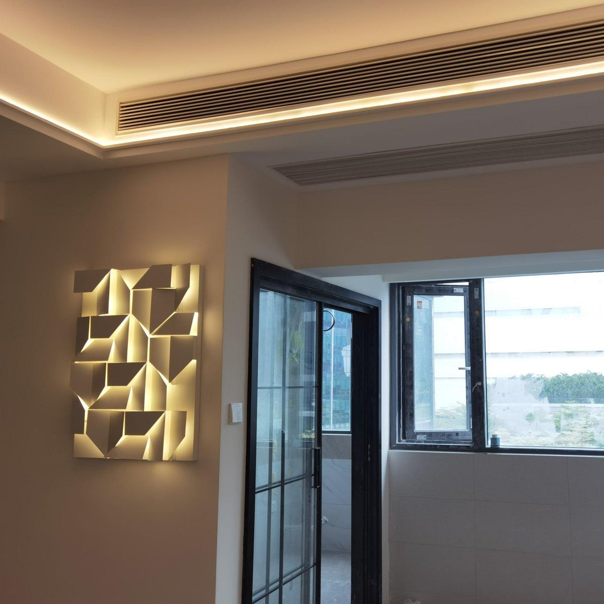 Applique Grand Sconce Shadows