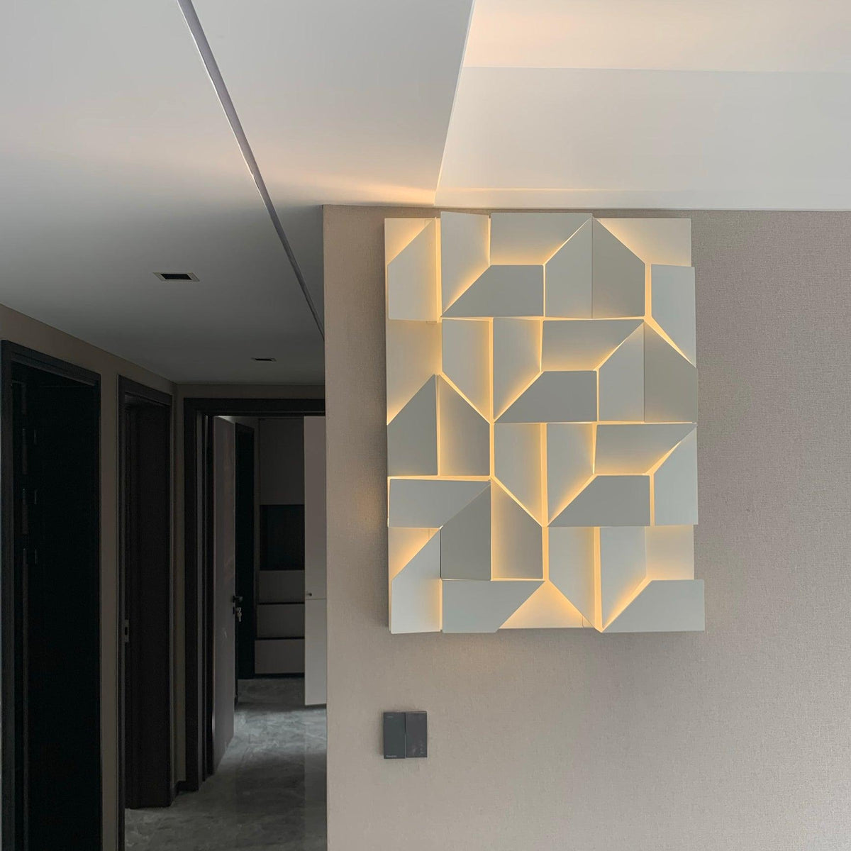 Applique Grand Sconce Shadows