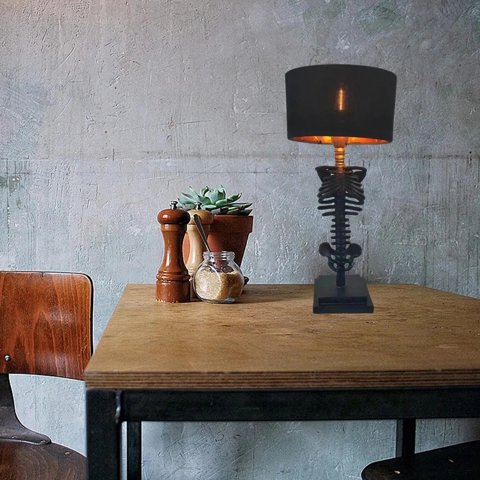Lampada da Tavolo Gotica Scheletro | Design Artistico Fatti a Mano
