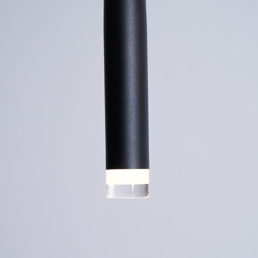 Lampadario a cono sottile