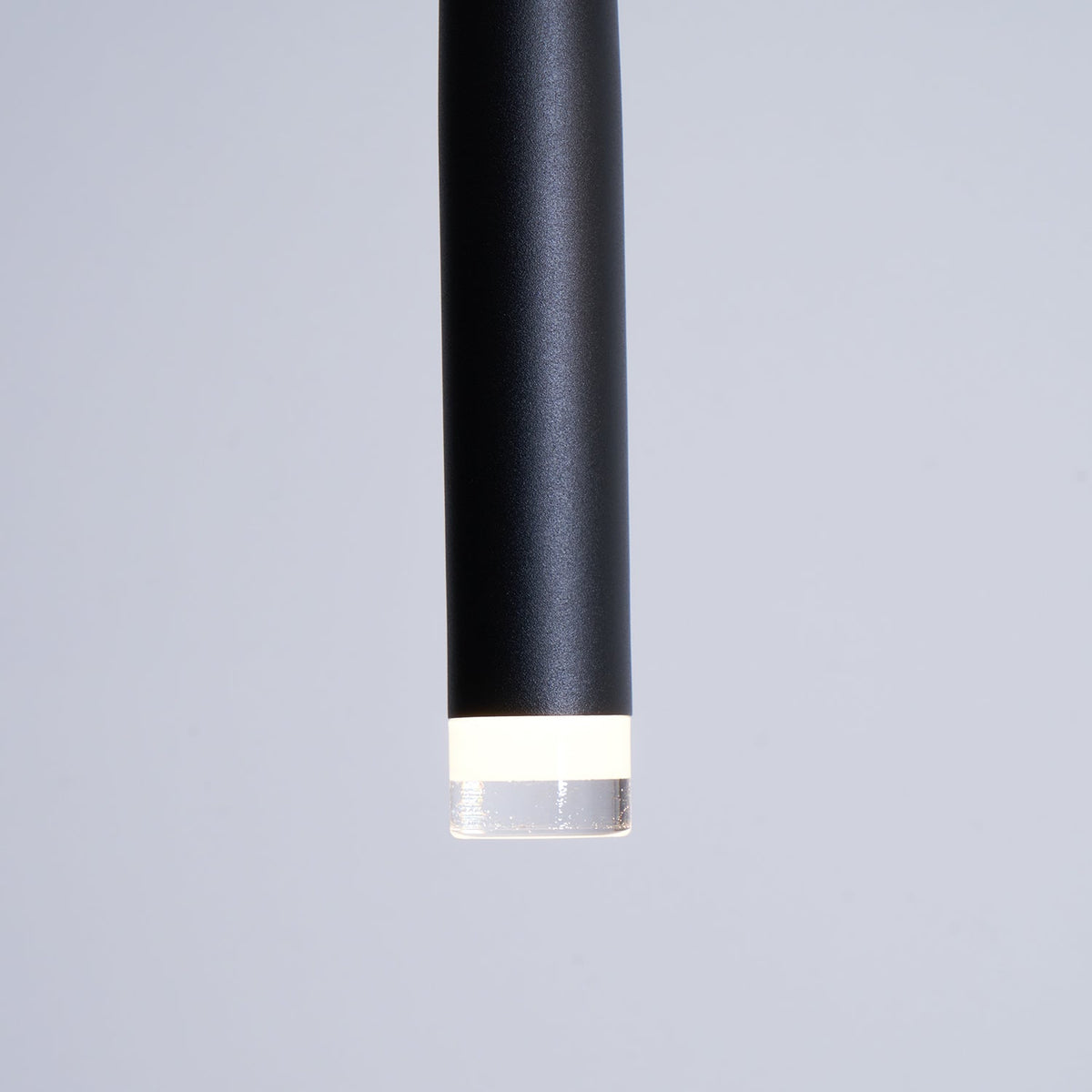Lampadario a cono sottile