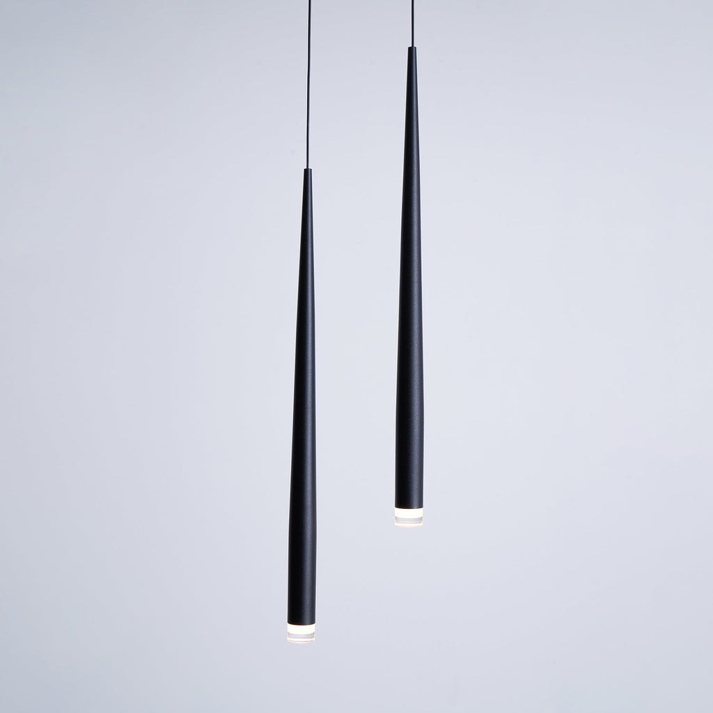 Lampadario a cono sottile
