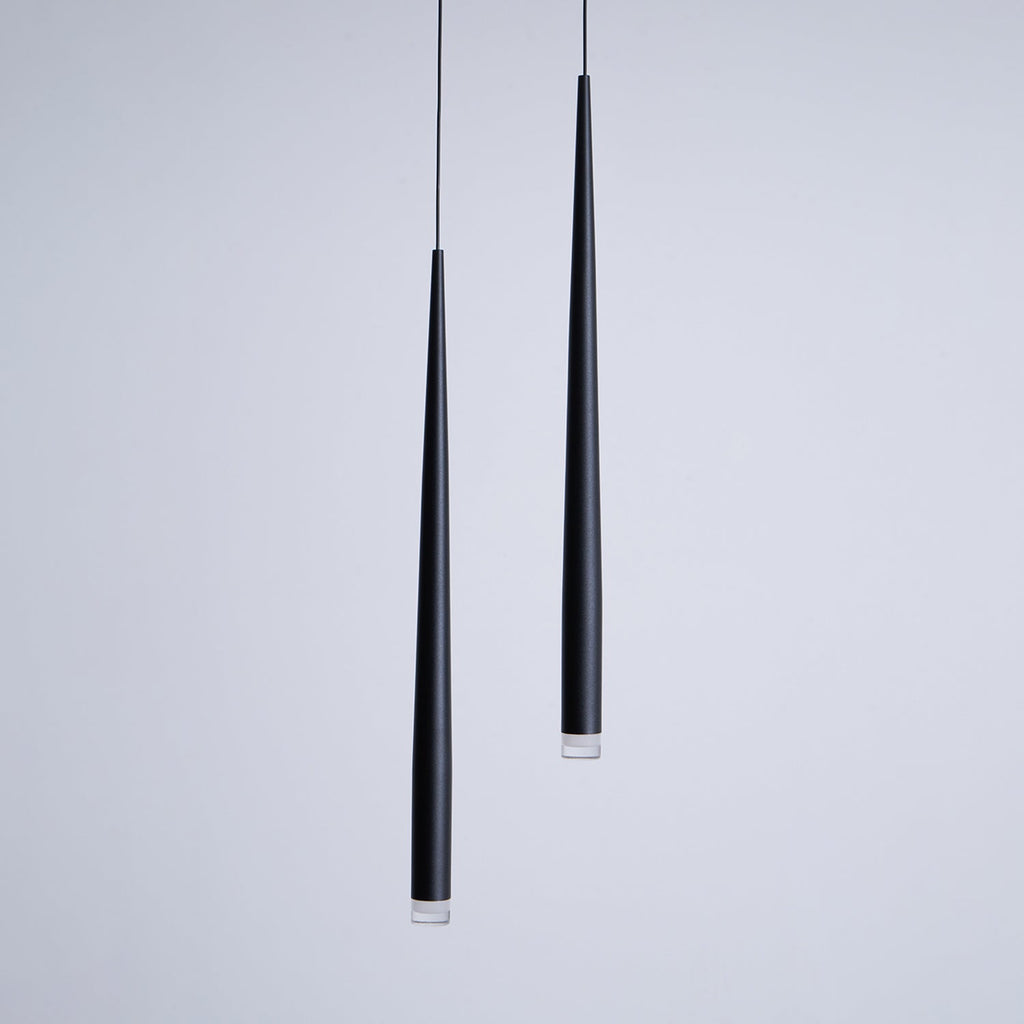 Lampadario a cono sottile